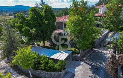 Kuşçular Yeşiloba Sitesi’nde Doğa İçinde Müstakil Satılık Villa