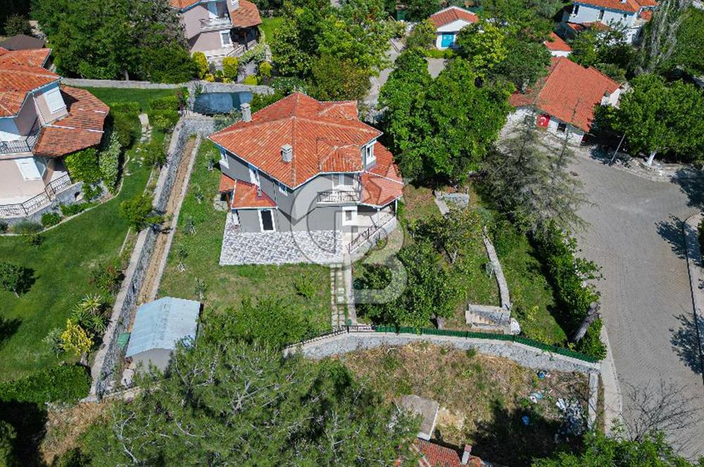 Kuşçular Yeşiloba Sitesi’nde Doğa İçinde Müstakil Satılık Villa