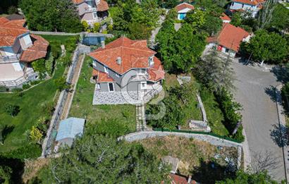 Kuşçular Yeşiloba Sitesi’nde Doğa İçinde Müstakil Satılık Villa