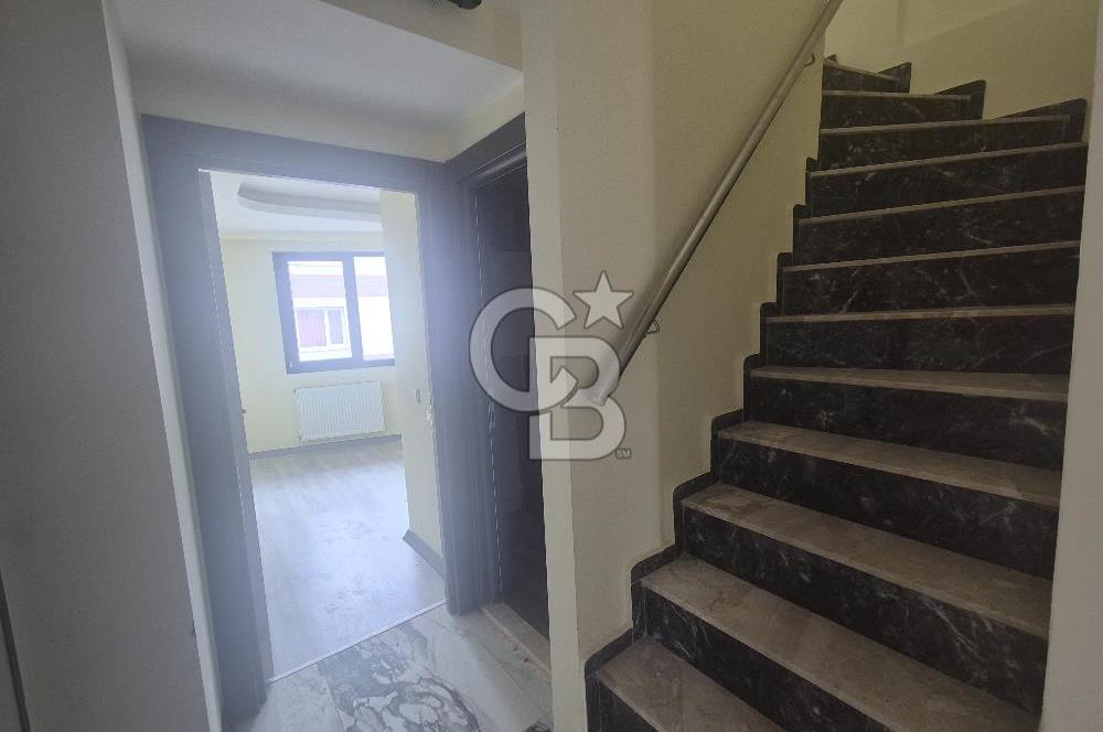 İzmir Çiğli Balatçıkta Çatı Dubleksi Satılık Daire