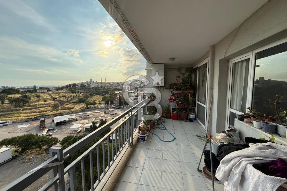 İzmir Bayraklıda site içi 3+1 satılık daire