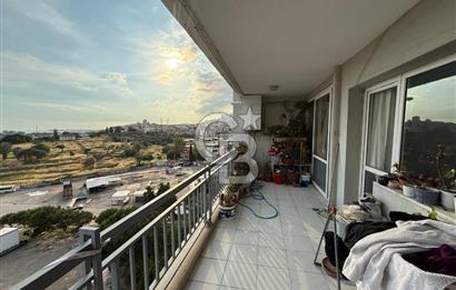 İzmir Bayraklıda site içi 3+1 satılık daire