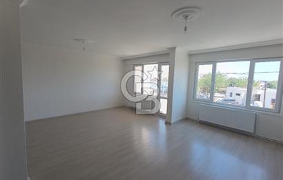 GELİBOLU YAZICIZADE'DE DENİZ MANZARALI YENİLENMİŞ 3+1 KİRALIK DAİRE