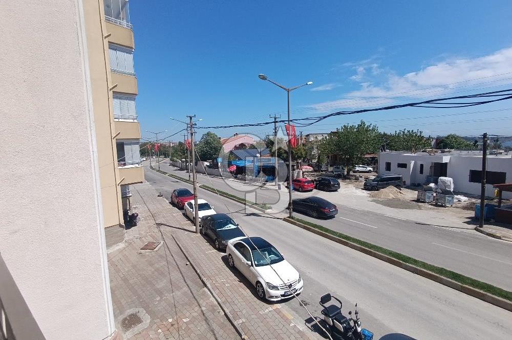 GELİBOLU YAZICIZADE'DE DENİZ MANZARALI YENİLENMİŞ 3+1 KİRALIK DAİRE