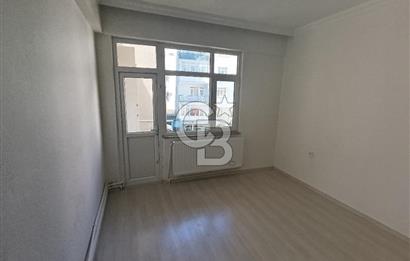 GELİBOLU YAZICIZADE'DE DENİZ MANZARALI YENİLENMİŞ 3+1 KİRALIK DAİRE