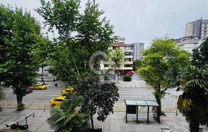 BAĞDAT CADDESİ SUADİYE’DE PRESTİJLİ TABELA DEĞERİ YÜKSEK OFİS