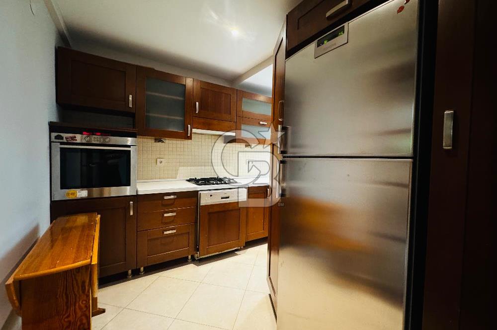 BAĞDAT CADDESİ SUADİYE’DE PRESTİJLİ TABELA DEĞERİ YÜKSEK OFİS