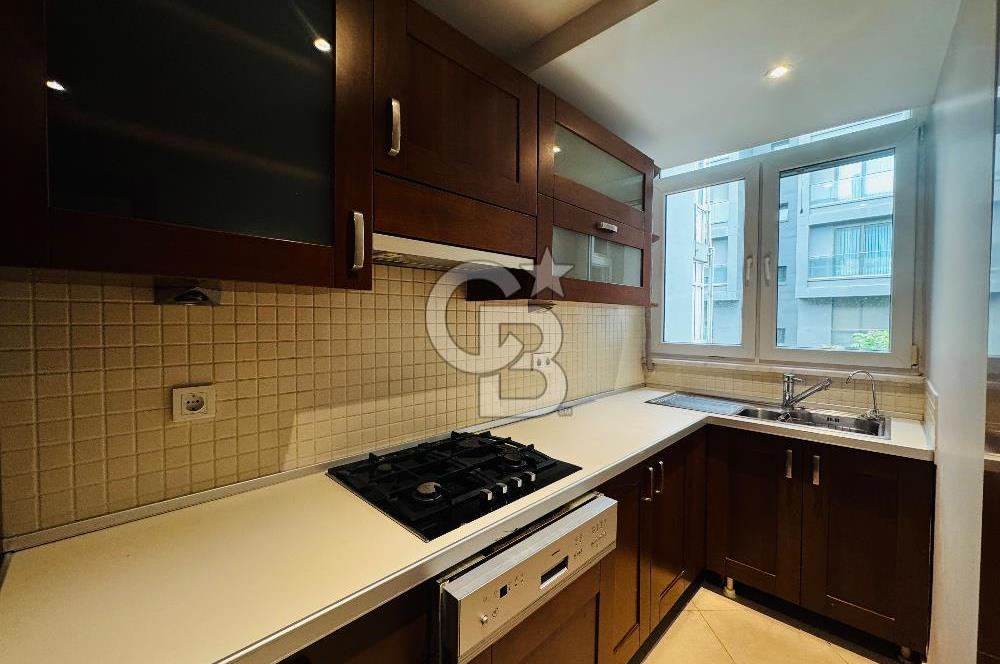 BAĞDAT CADDESİ SUADİYE’DE PRESTİJLİ TABELA DEĞERİ YÜKSEK OFİS