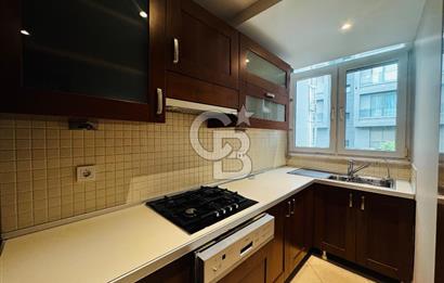 BAĞDAT CADDESİ SUADİYE’DE PRESTİJLİ TABELA DEĞERİ YÜKSEK OFİS