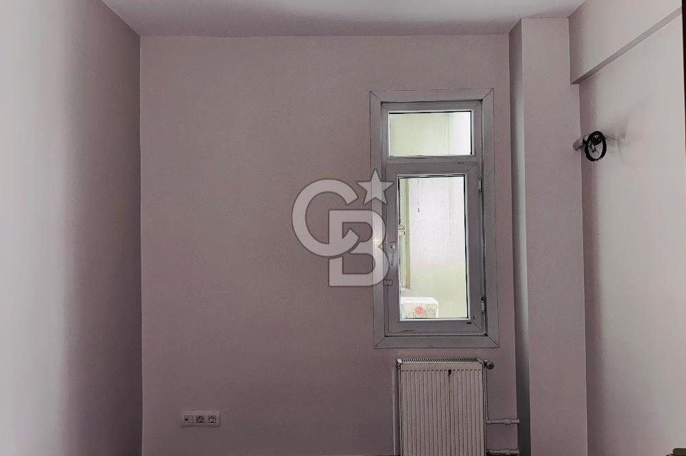 BAĞDAT CADDESİ SUADİYE’DE PRESTİJLİ TABELA DEĞERİ YÜKSEK OFİS