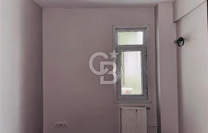 BAĞDAT CADDESİ SUADİYE’DE PRESTİJLİ TABELA DEĞERİ YÜKSEK OFİS