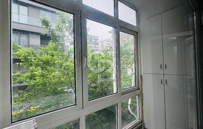 BAĞDAT CADDESİ SUADİYE’DE PRESTİJLİ TABELA DEĞERİ YÜKSEK OFİS