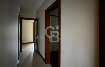 BAĞDAT CADDESİ SUADİYE’DE PRESTİJLİ TABELA DEĞERİ YÜKSEK OFİS
