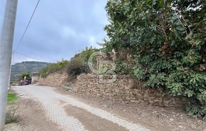 İzmir Bayındır Önü Açık Yola Cepheli Satılık Müstakil Ev ve Arsa
