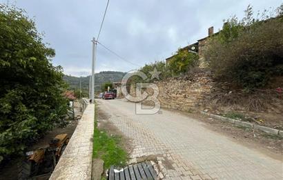 İzmir Bayındır Önü Açık Yola Cepheli Satılık Müstakil Ev ve Arsa