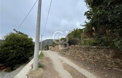 İzmir Bayındır Önü Açık Yola Cepheli Satılık Müstakil Ev ve Arsa