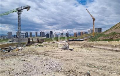 İVEDİK ANTEKS'TE MERKEZİ KONUM KÖŞE PARSEL SATILIK 205 M2 DÜKKAN