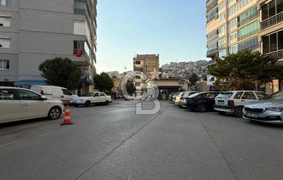 İzmir Bayraklıda site içi 3+1 satılık daire