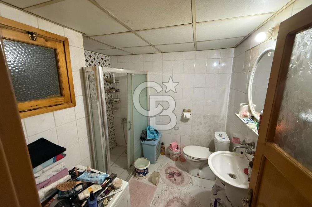 İzmir Bayraklıda site içi 3+1 satılık daire