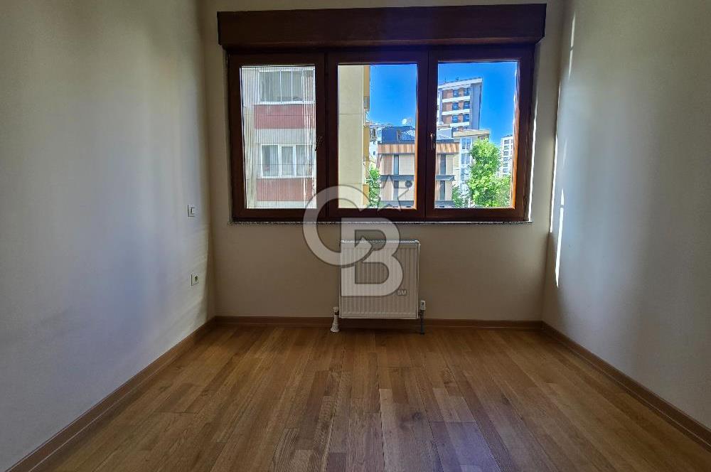 Feneryolunda 5 Yaşında Yeni Binada Satılık 3+1 Daire