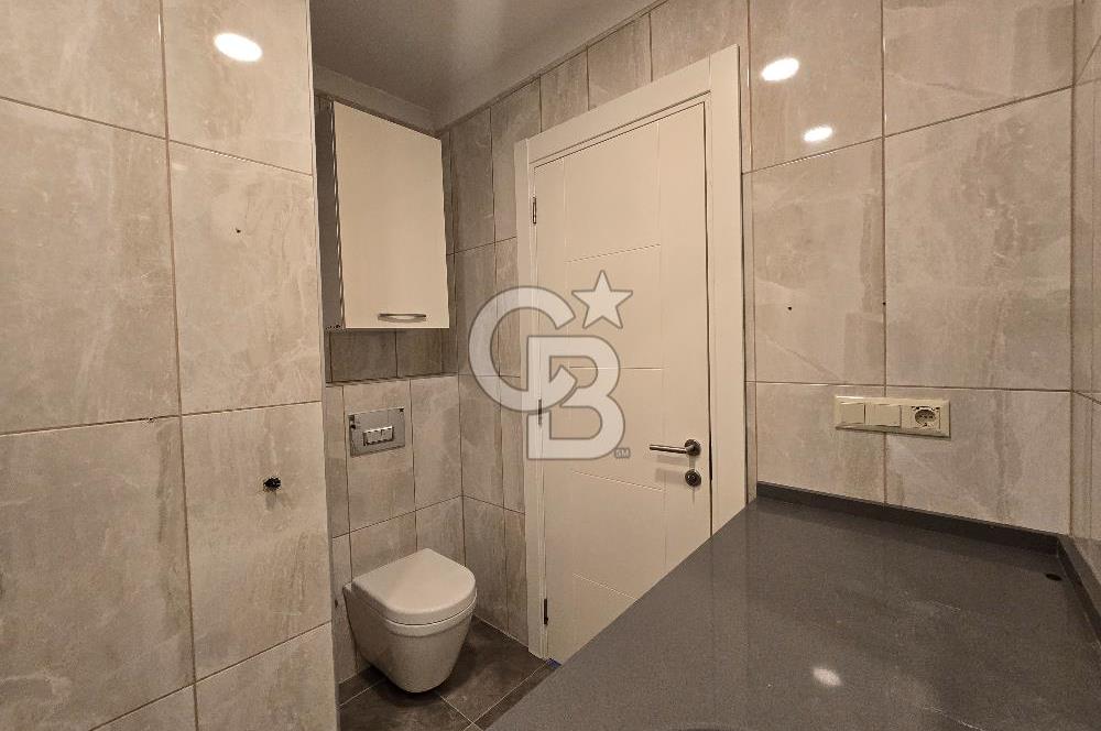 Feneryolunda 5 Yaşında Yeni Binada Satılık 3+1 Daire
