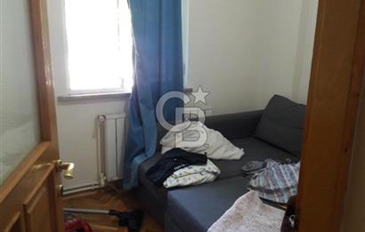 Metroya Yakın, Cadde Cepheli 2+1 Satılık Daire