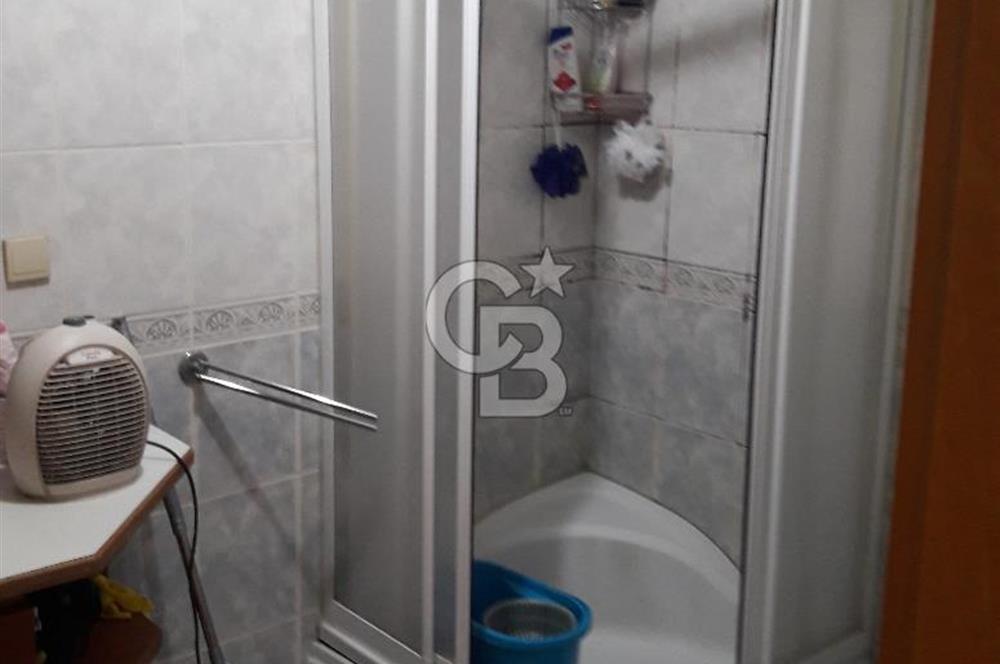 Metroya Yakın, Cadde Cepheli 2+1 Satılık Daire