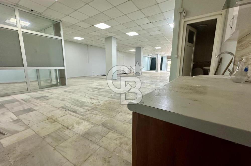 PENDİK ANKARA CADDESİ’ NDE SATILIK PRESTİJLİ DÜKKAN 