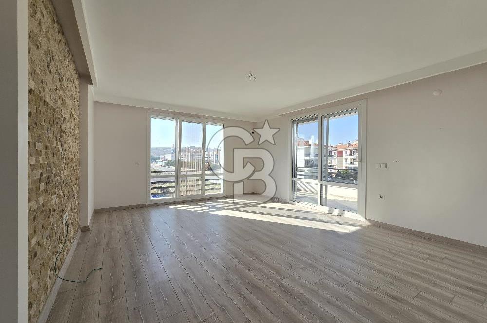 Ayvalık 150 Evlerde Geniş Site İçinde Satılık 3+1 Daire