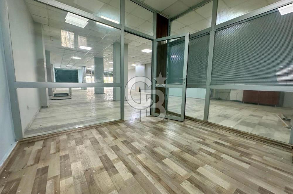 PENDİK ANKARA CADDESİ’ NDE SATILIK PRESTİJLİ DÜKKAN 