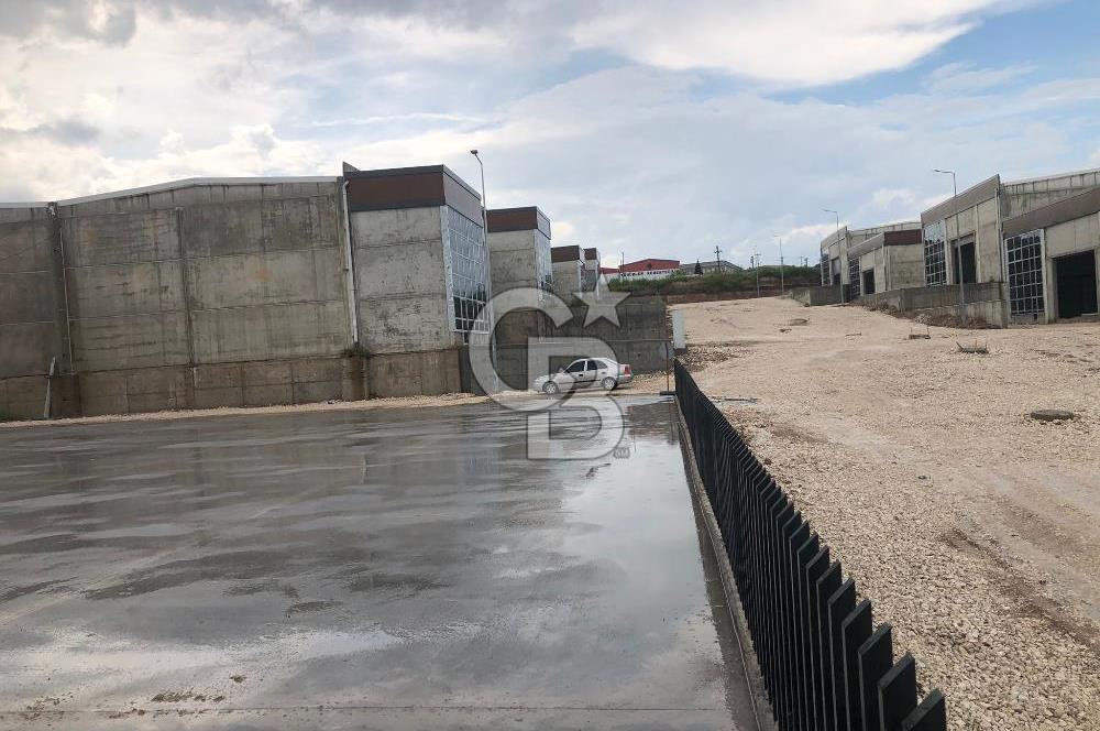 CB KİNG'DEN ORGANİZE SAN.MARANGOZLAR ST. 3000m2 KİRALIK DÜKKAN