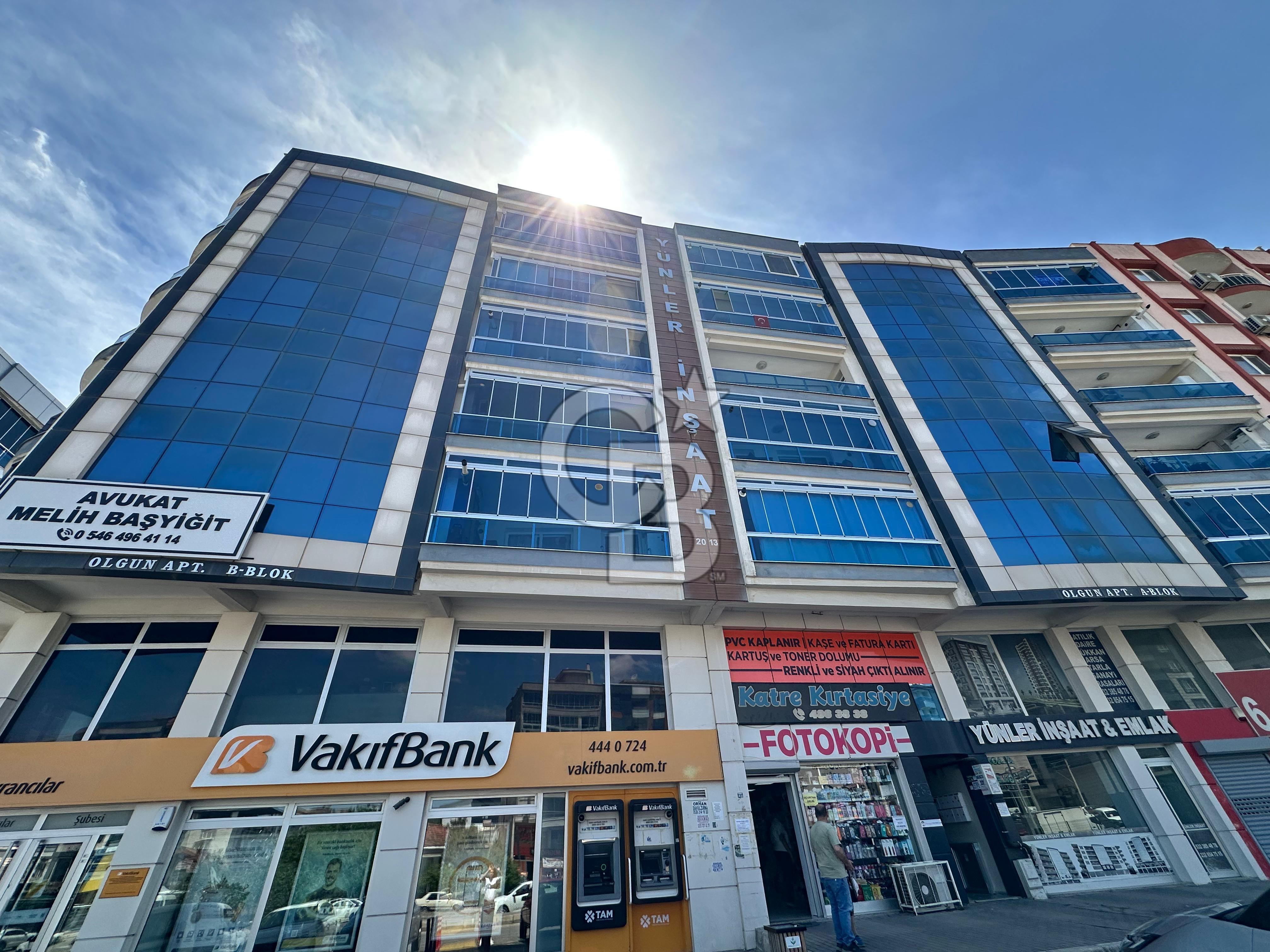 AYRANCILAR MERKEZDE ÖZEL KONUMDA SATILIK 3+1 DAİRE