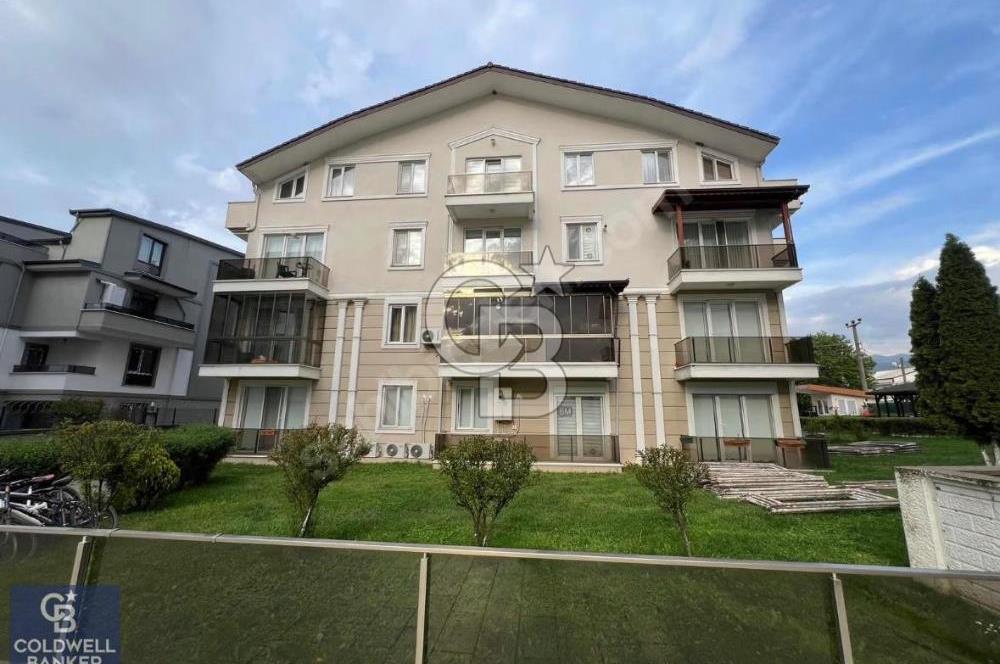 Başiskele havuzlu Satılık sitede 2+1