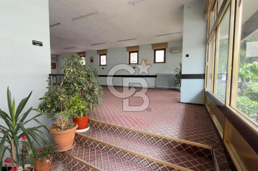 ANITTEPE GENÇLİK CADDESİNDE SATILIK MERKEZİ KONUMLU DÜKKAN