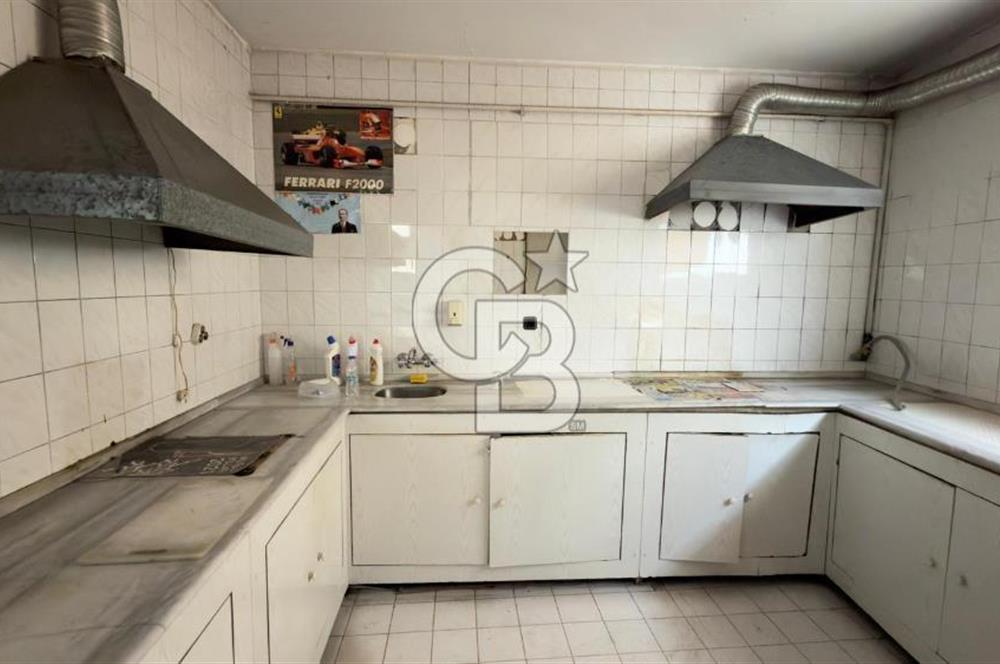 ANITTEPE GENÇLİK CADDESİNDE SATILIK MERKEZİ KONUMLU DÜKKAN