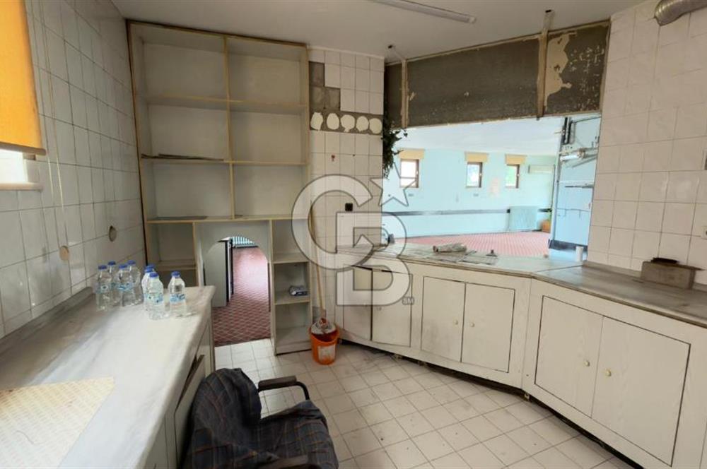 ANITTEPE GENÇLİK CADDESİNDE SATILIK MERKEZİ KONUMLU DÜKKAN