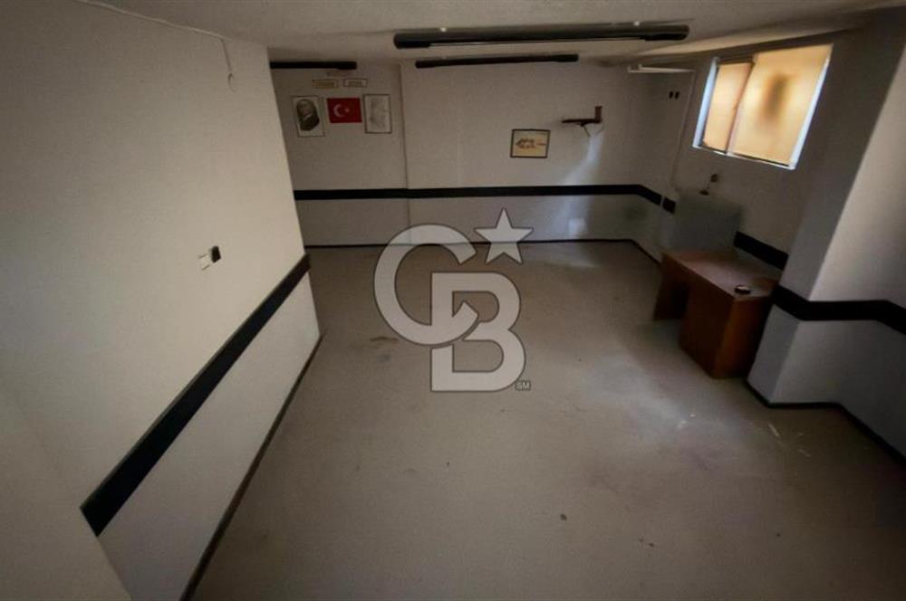 ANITTEPE GENÇLİK CADDESİNDE SATILIK MERKEZİ KONUMLU DÜKKAN