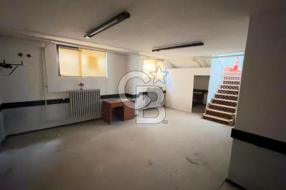 ANITTEPE GENÇLİK CADDESİNDE SATILIK MERKEZİ KONUMLU DÜKKAN
