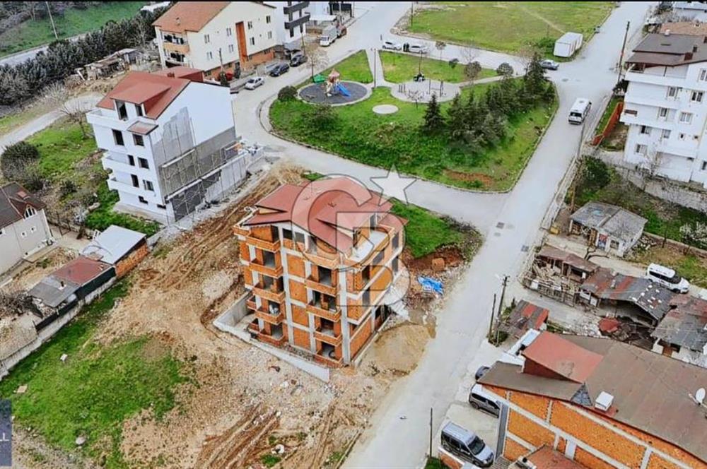 Derince'de Merkezi Konumda Satılık 2+1 110 M² Çatı Dubleks