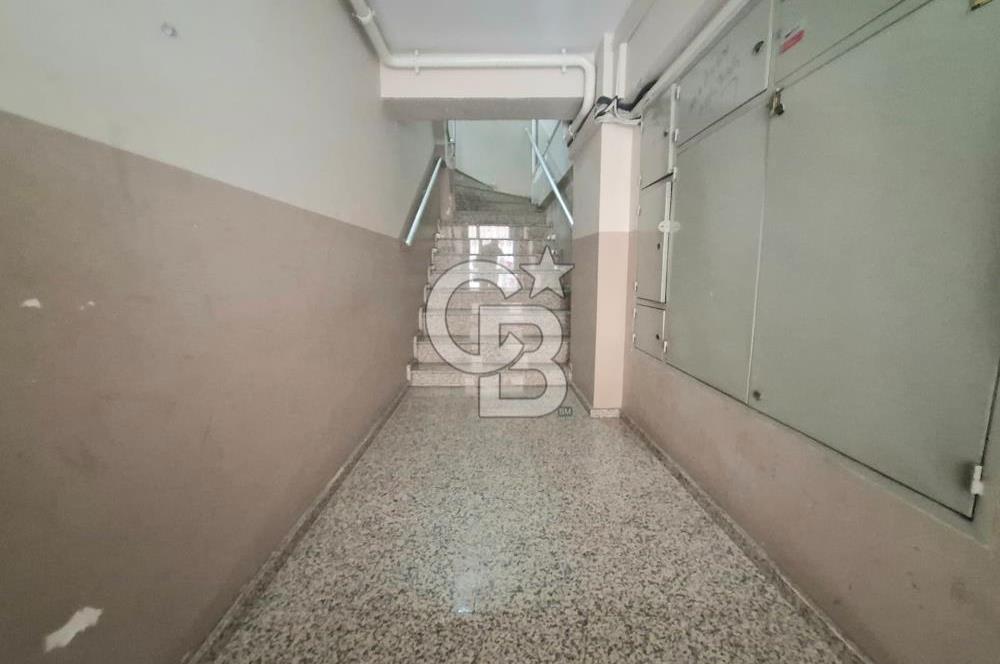 Bozyaka Mahallesi Eski İzmir Caddesi Üzerinde Satılık 3+1 Daire