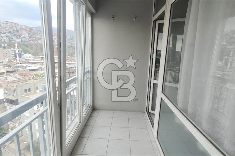 Bayraklı Tepekule'de Satılık 3+1 Site İçi Daire