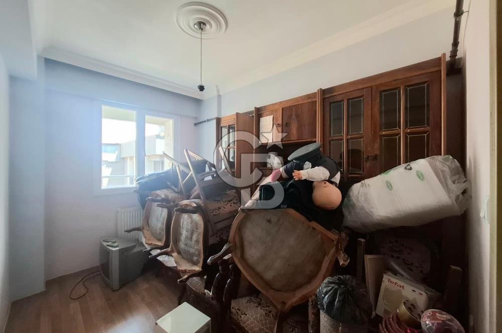 Bozyaka Mahallesi Eski İzmir Caddesi Üzerinde Satılık 3+1 Daire