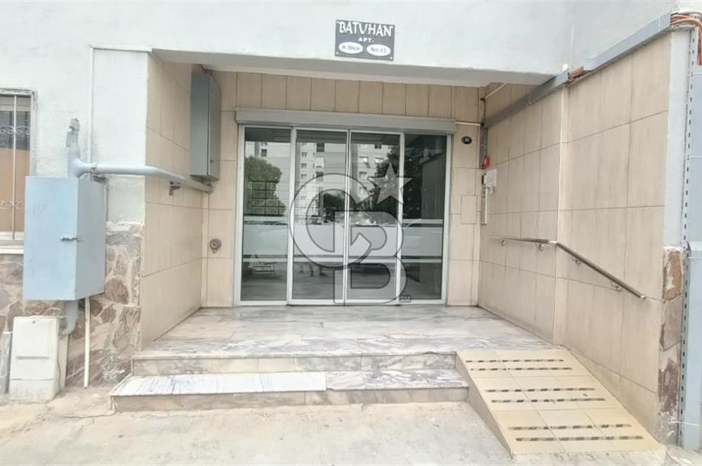 Bayraklı Tepekule'de Satılık 3+1 Site İçi Daire