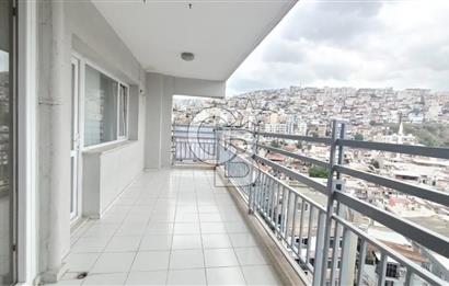 Bayraklı Tepekule'de Satılık 3+1 Site İçi Daire