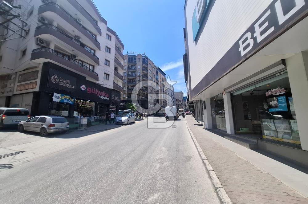 Bozyaka Mahallesi Eski İzmir Caddesi Üzerinde Satılık 3+1 Daire