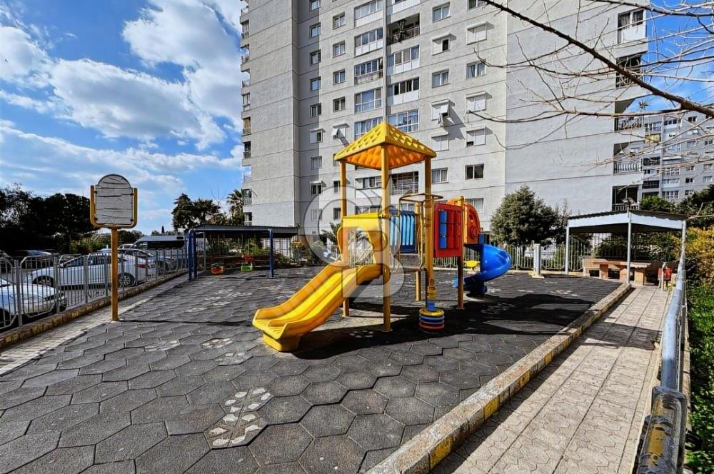 Bayraklı Tepekule'de Satılık 3+1 Site İçi Daire