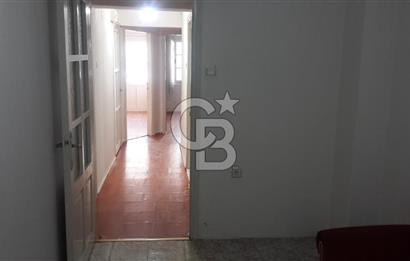 KARŞIYAKA ÇARŞININ GÖBEĞİNDE  2+1 KLASİK 80 m2 ARAKAT DAİRE