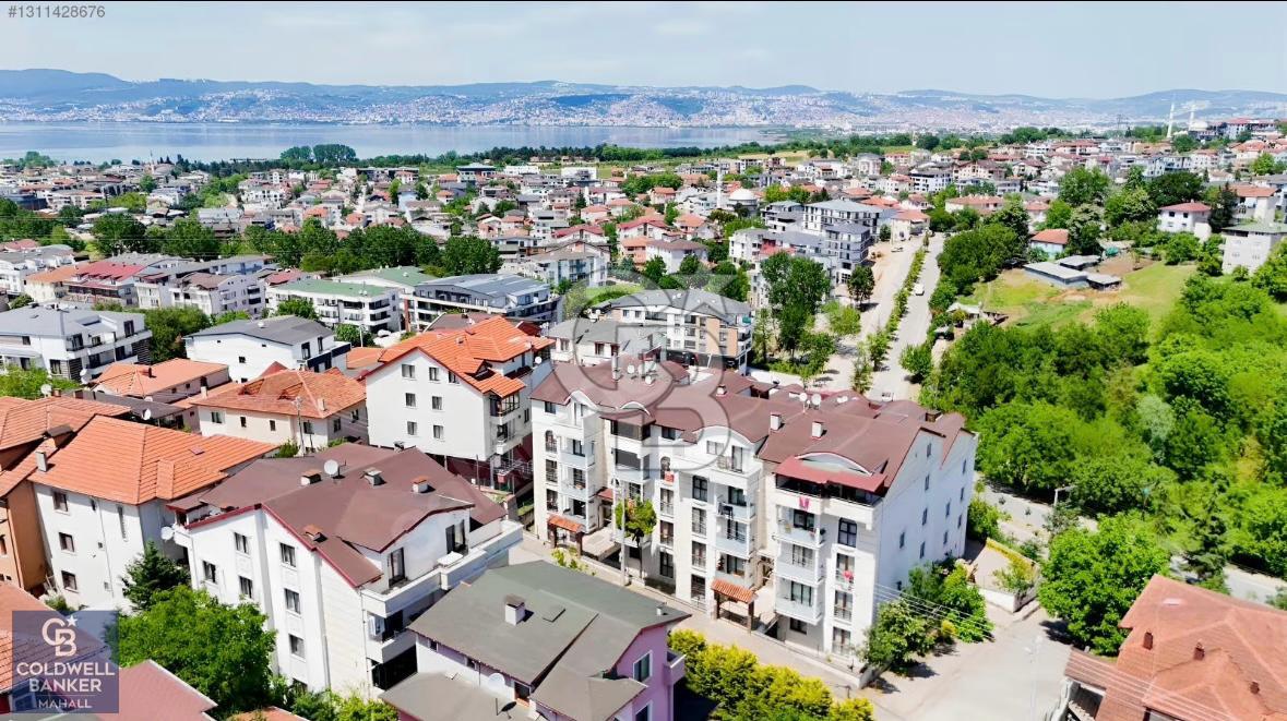 Barbaros'ta Kiralık Geniş 3+1 130 M ² Bahçe Dubleks Daire