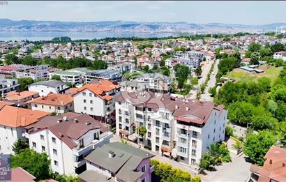 Barbaros'ta Kiralık Geniş 3+1 130 M ² Bahçe Dubleks Daire