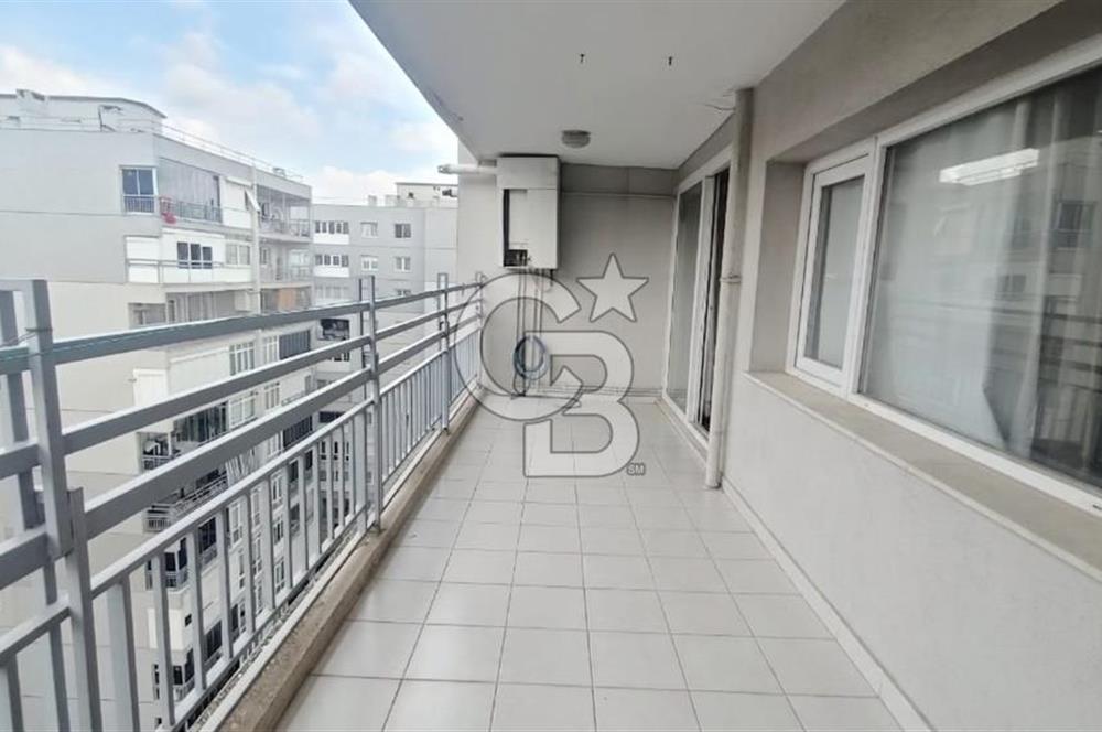 Bayraklı Tepekule'de Satılık 3+1 Site İçi Daire